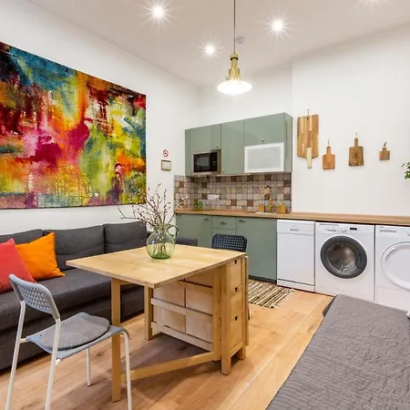 Apartament Industrial Style With Ac Steps To Gozsdu
