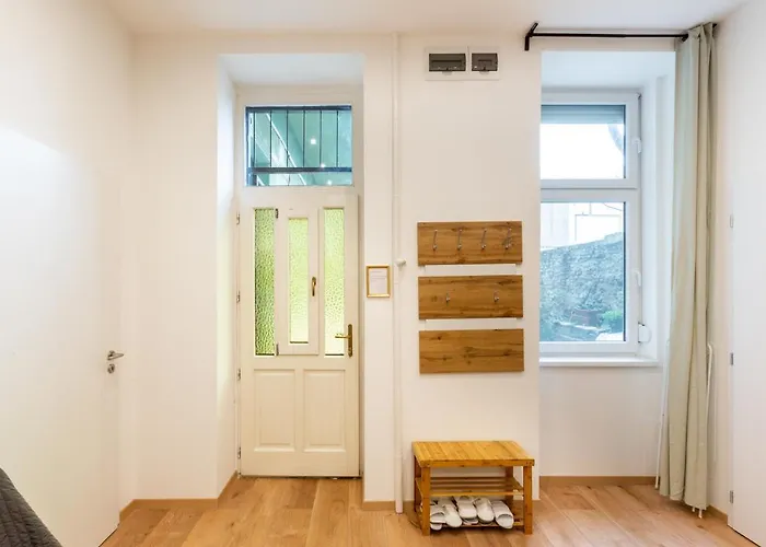 Industrial Style With Ac Steps To Gozsdu Appartement *