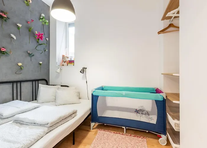 Appartement Industrial Style With Ac Steps To Gozsdu *